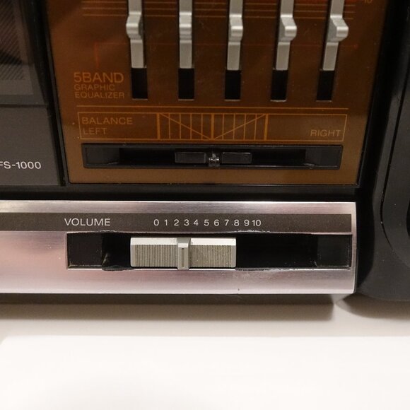 Vintage Sony CFS-1000 Stereo Cassette Recorder AM/FM Radio Boombox - Picture 7 of 14